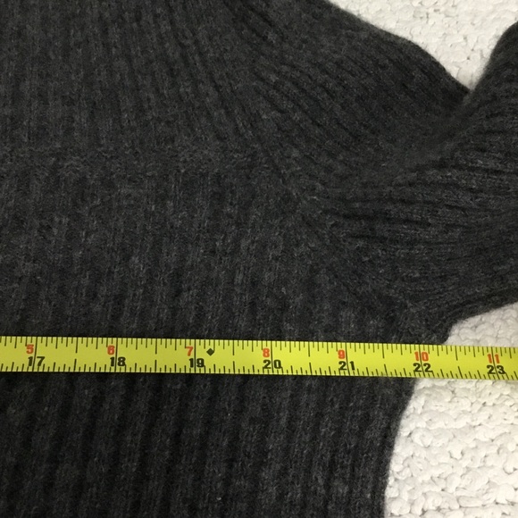 EXPRESS Preppy Lambswool Ribbed Sweater size L - Picture 4 of 8